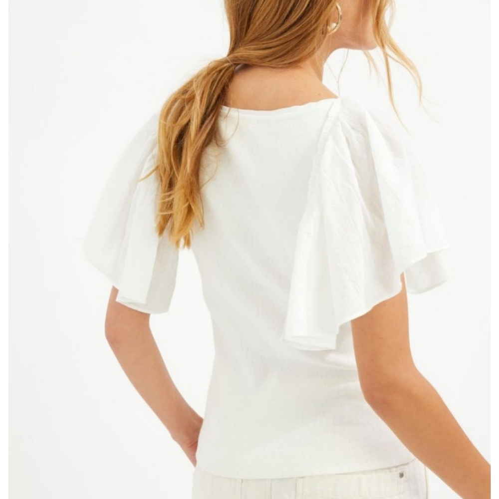 ❌SOLD❌️Maeve by Anthropologie White Flutter Sleeve Stretchy Rib Knit V-Neck Top - Picture 3 of 11